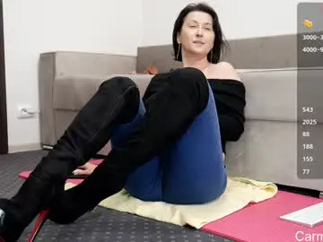 Chaturbate Live Sex Cam of carmela_fox