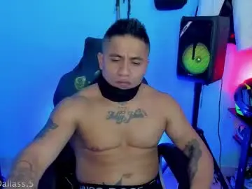 Chaturbate Live Sex Cam of damian_tornerr