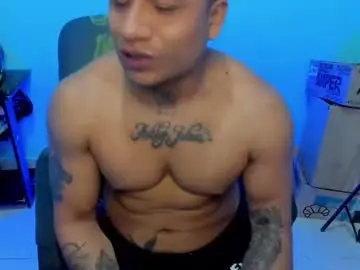 Chaturbate Live Sex Cam of damian_tornerr