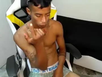 Chaturbate Live Sex Cam of nando_col