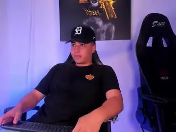 Chaturbate Sex Chat of masters_boys