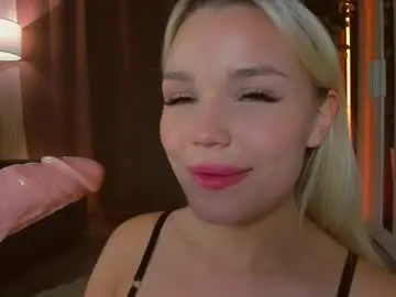 Chaturbate Live Sex Cam of nerdy_freyua