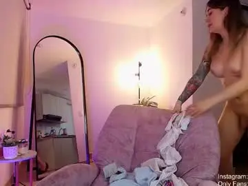 Chaturbate Nude Webcam of vianca_cruzz