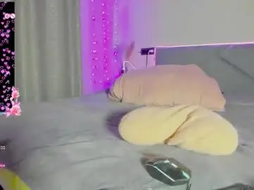 Chaturbate Watch Live Sex Cams of vik_and_love