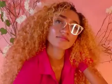 Chaturbate Adult Webcam of charlotte_love10