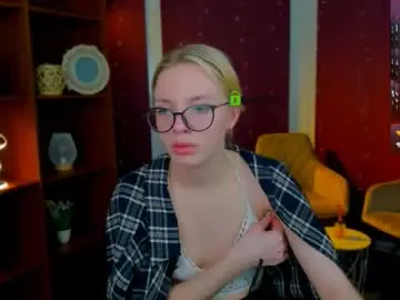 Chaturbate Live Porn of mishel_shy