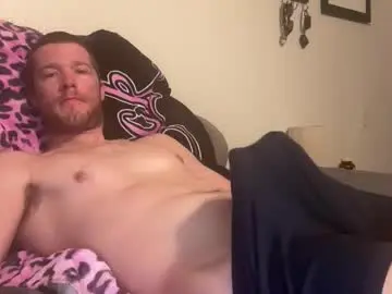 Chaturbate Free Live Porn of tommygunzsolo