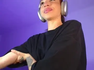 Chaturbate Live Sex Cam of baby_nyx1