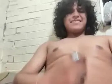 Chaturbate Live Porn of dieciochocentimetross