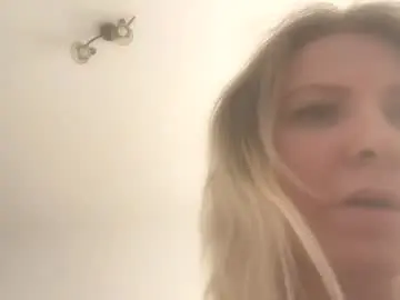 Chaturbate Best live sex cam show of ticusalcianu20