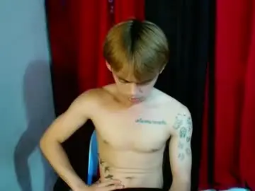 Chaturbate Live Sex Cam of urhunky_boy