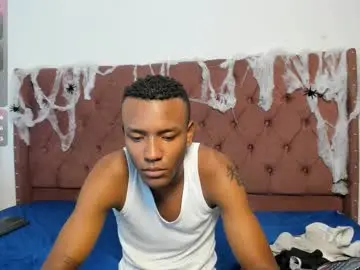 Chaturbate Live Porn of dady_show69