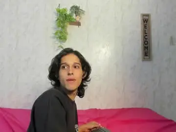 Chaturbate Watch Live Sex Cams of dady_show69