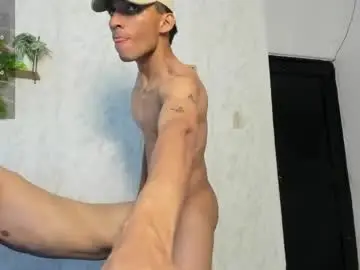 Chaturbate Live Sex Cam of dady_show69