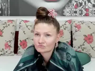 Chaturbate Live Sex of illegalbeauty87