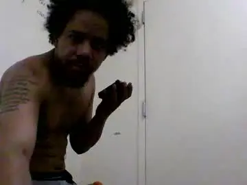 Chaturbate Nude Webcam of latinobooty66