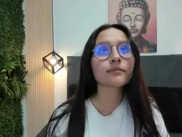 Chaturbate Watch Live Sex Cams of milaa_bloom