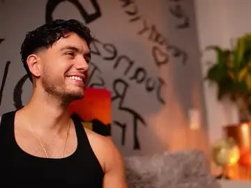 Chaturbate Adult Video Chat of noha_miler