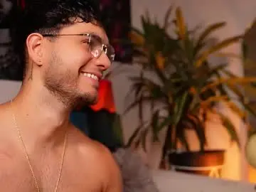 Chaturbate Live Sex of noha_miler