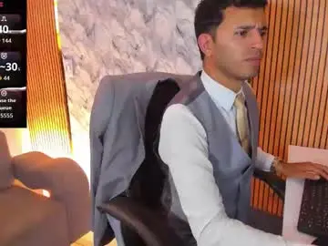 Chaturbate Live Porn of hiddenoffice