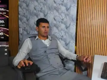 Chaturbate Free Porn Cam of hiddenoffice