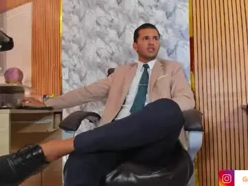 Chaturbate Nude Webcam of hiddenoffice