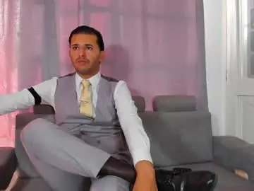 Chaturbate Live Sex Cam of hiddenoffice