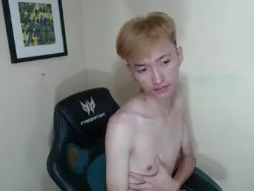 Chaturbate Nude Webcam of urasian_femboyxxx