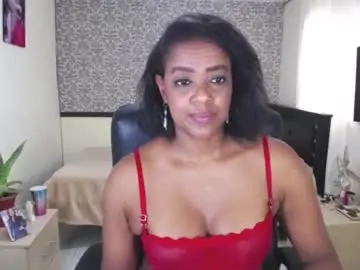 Chaturbate Sex Chat of ebony_milf83