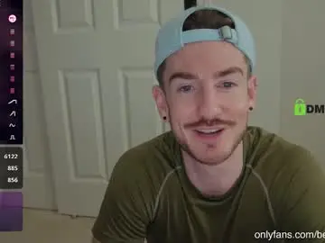 Chaturbate Watch Live Sex Cams of heyhotty1
