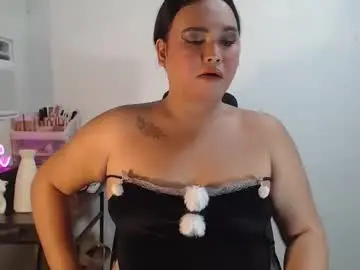 Chaturbate Live Sex Cam of kellys_hot_assxx