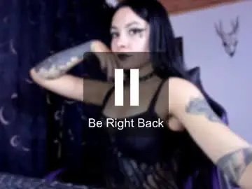 Chaturbate Live Sex Cam of emilyrymer