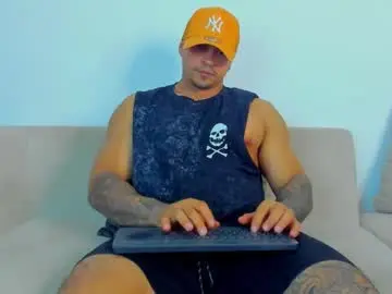 Chaturbate Watch Live Sex Cams of iron_coleman
