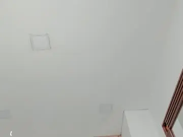 Chaturbate Live Sex Cam of karoline_marin