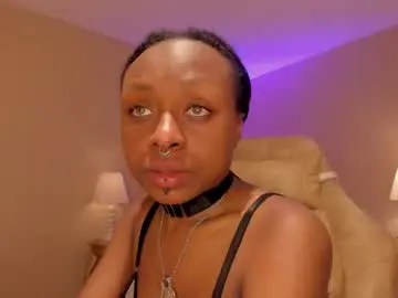 Chaturbate Live Sex Cam of midnigth_blue