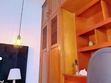 Chaturbate Sex Cam of skyee_angel