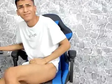 Chaturbate Free Live Porn of alejo_peverell