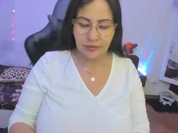 Chaturbate Adult Webcam of esmeralda_milf1