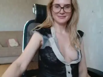 Chaturbate Live Sex Cam of eva2323