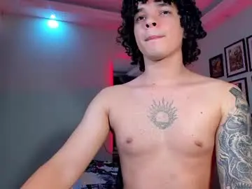 Chaturbate Live Sex Cam of ian_versace