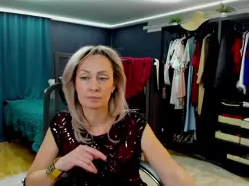 Chaturbate Nude Webcam of julia__cherry_