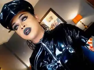 Chaturbate Sex Cam of urmajestytyra