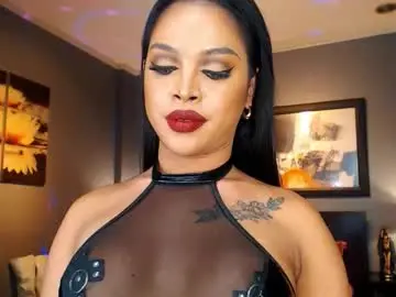Chaturbate Watch Live Sex Cams of urmajestytyra
