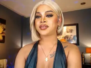 Chaturbate Free Porn Cam of urmajestytyra