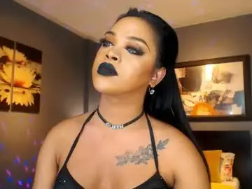 Chaturbate Watch Live Sex Cams of urmajestytyra