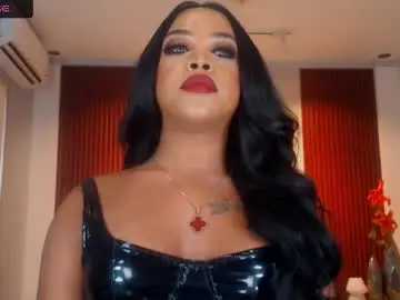 Chaturbate Live Sex Cam of urmajestytyra