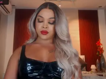 Chaturbate Adult Video Chat of urmajestytyra