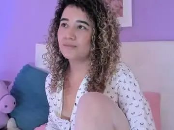 Chaturbate Live Sex Cam of charlotte1117