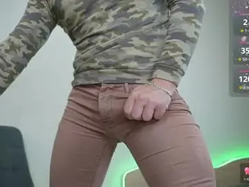 Chaturbate Free Porn Cam of alexandrblatenn