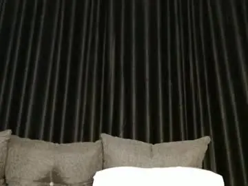 Chaturbate Live Porn of darktanqueen